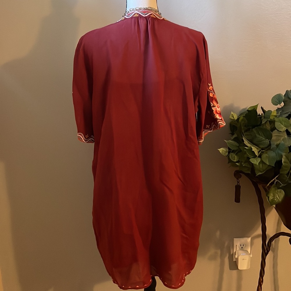Johnny Was Workshop Burgundy Red Embroidered V-Neck Tunic . - Picture 5 of 8